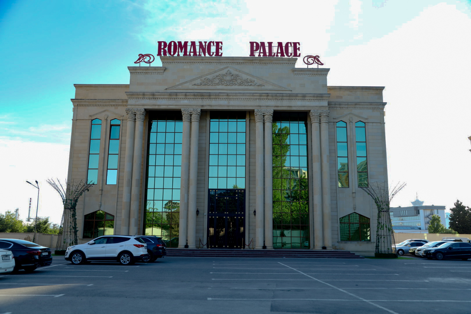 Romance Palace 1